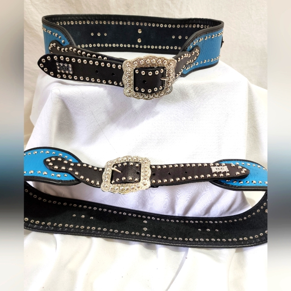 NWOT TCG WESTERN Studded belt with Rhinestone Florets